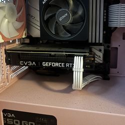 Pink PC BARELY USED  (send offers)
