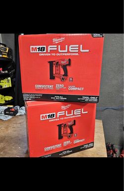 Milwaukee M18 FUEL 18-Volt Lithium-Ion Brushless Cordless 18-Gauge 1/4 in. Narrow Crown Stapler (Tool-Only)
