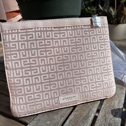 Givenchy make up bag VIP Gift