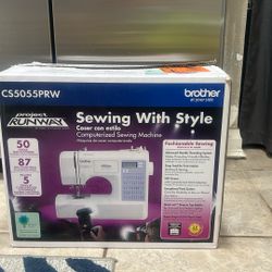 Project Runaway Sewing Machine 