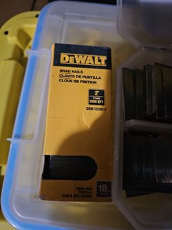 DeWalt 18-Gauge 2" Brad Nails 2500 Count
