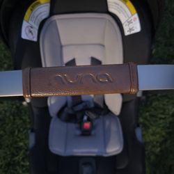 NUNA carseat & base