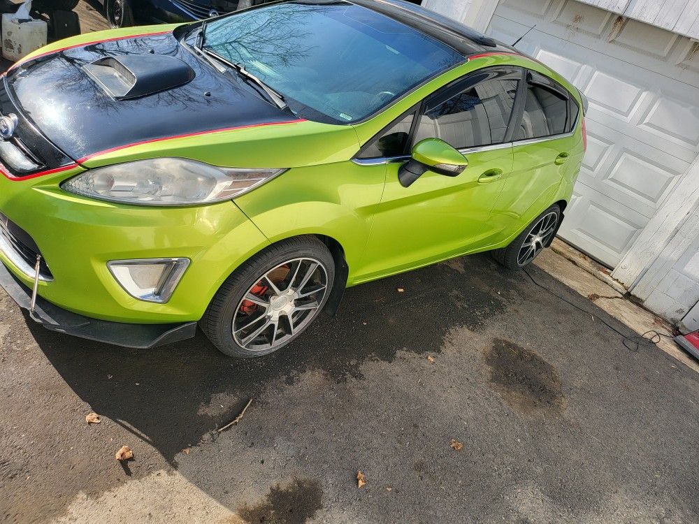 2011 Ford Fiesta