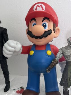 Japan Mario Statue! 