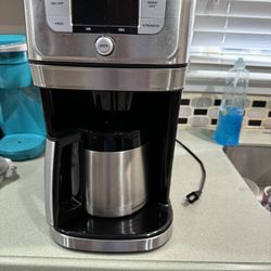 Cuisinart Grind & Brew 12 Cup Coffeemaker, Silver and Black