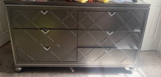 Dresser and nightstand