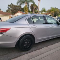 (08) Honda Accord, Clean Title, Smogged, 4 Cylinder Gas Saver, Low Miles, Runs And Drives Great 