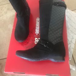 New Boots Andrea Size 6
