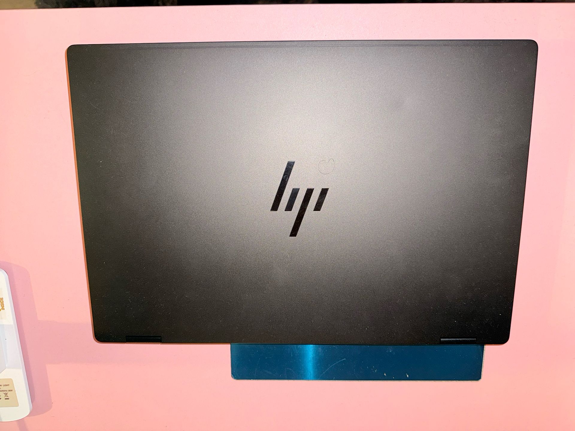 HP Omni book X flip