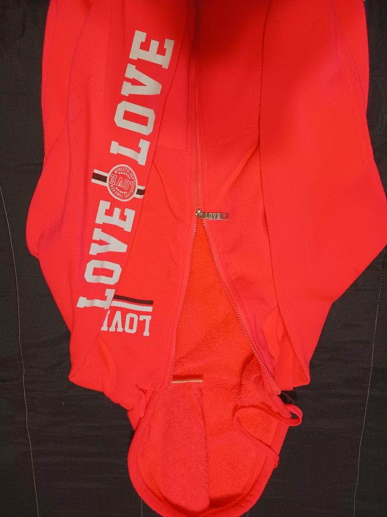 Womens Sweater Medium