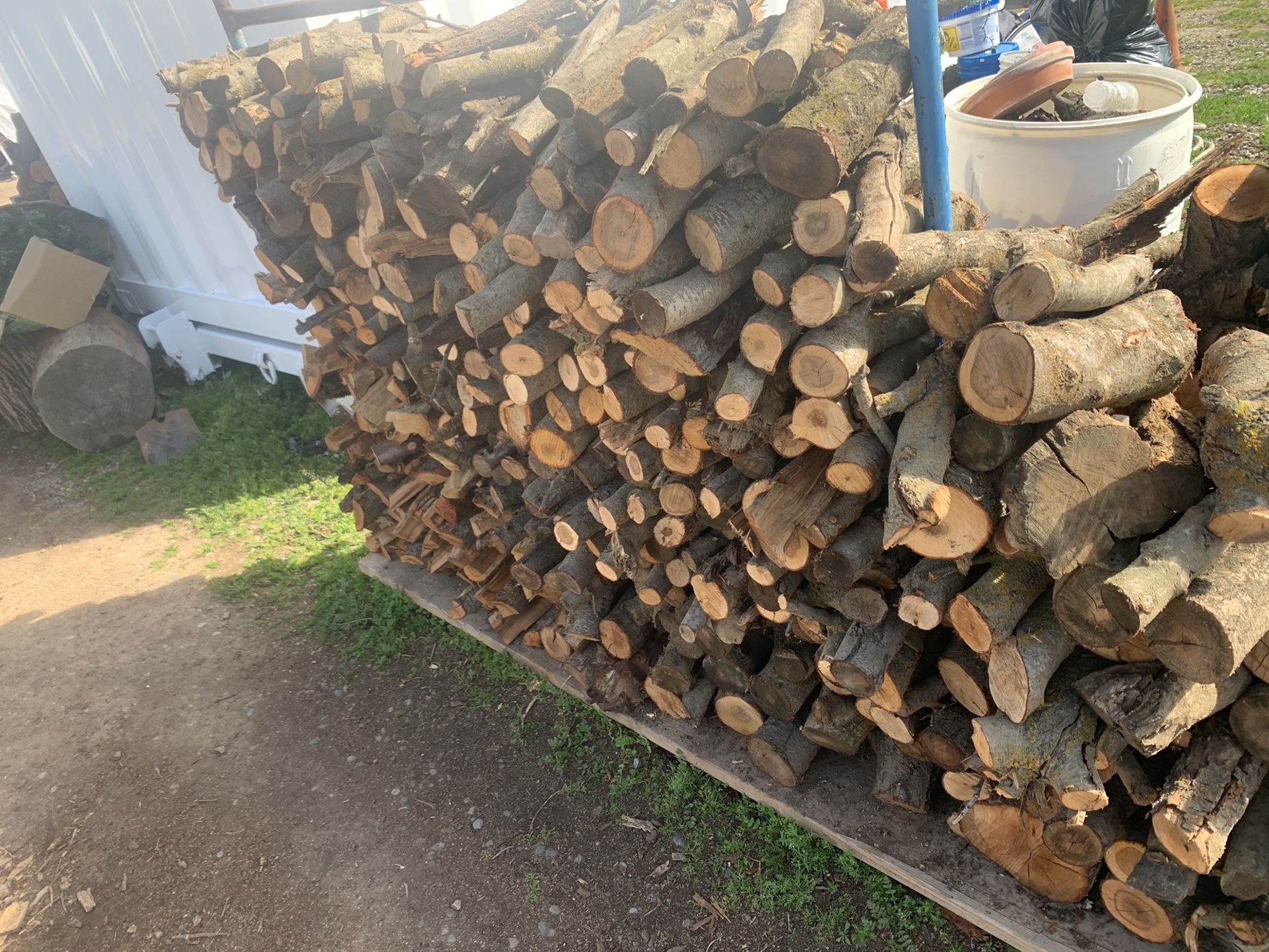 Dry Firewood!!!On The Go!!!