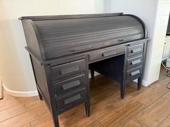Antique roll top desk