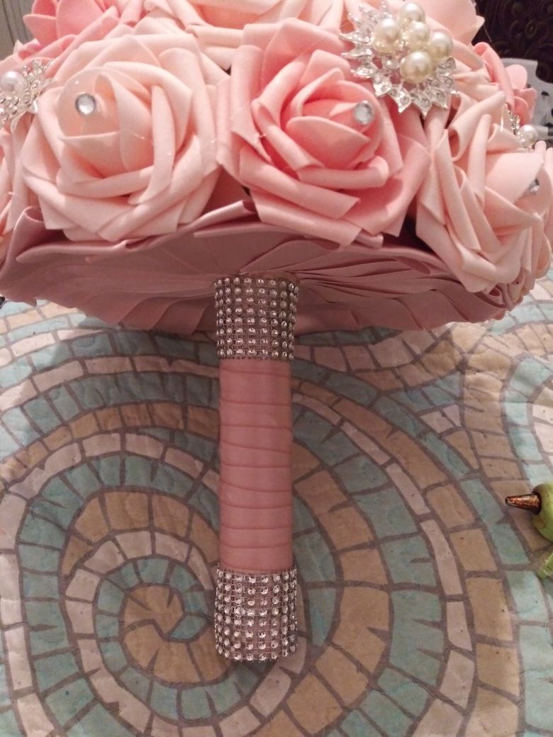 Bridal/quinceanera bouquets
