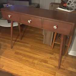 Accent Desk