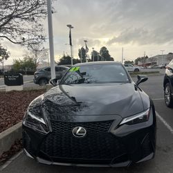 2023 Lexus IS