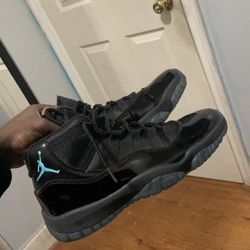 JORDAN 11 GAMMA BLUE’S SIZE 10
