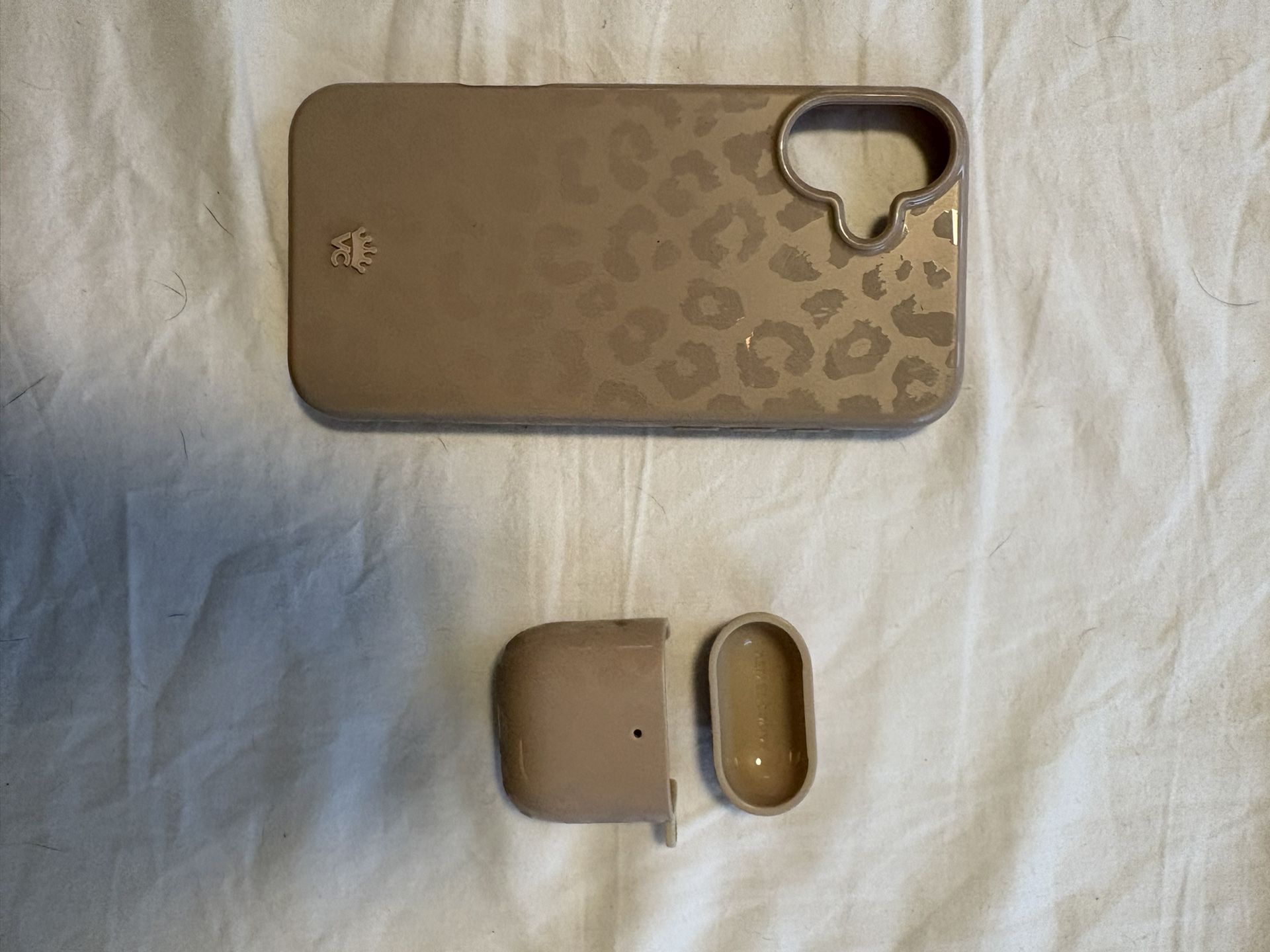 Velvet Caviar iPhone 16 Plus Case & AirPod Case