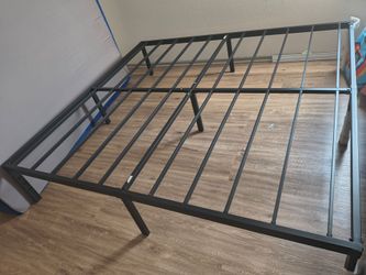 Black Metal Platform King size Bed Frame