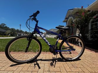 Huffy Mountain Bike Blue. 26”.