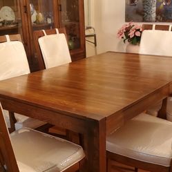 Bassett Dining Room Set - Seating for 6