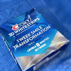 Crest 3D Whitestrips, Glamorous White, Level 8 (28 Strips/ 14 Treatments For Both Upper And Lower)