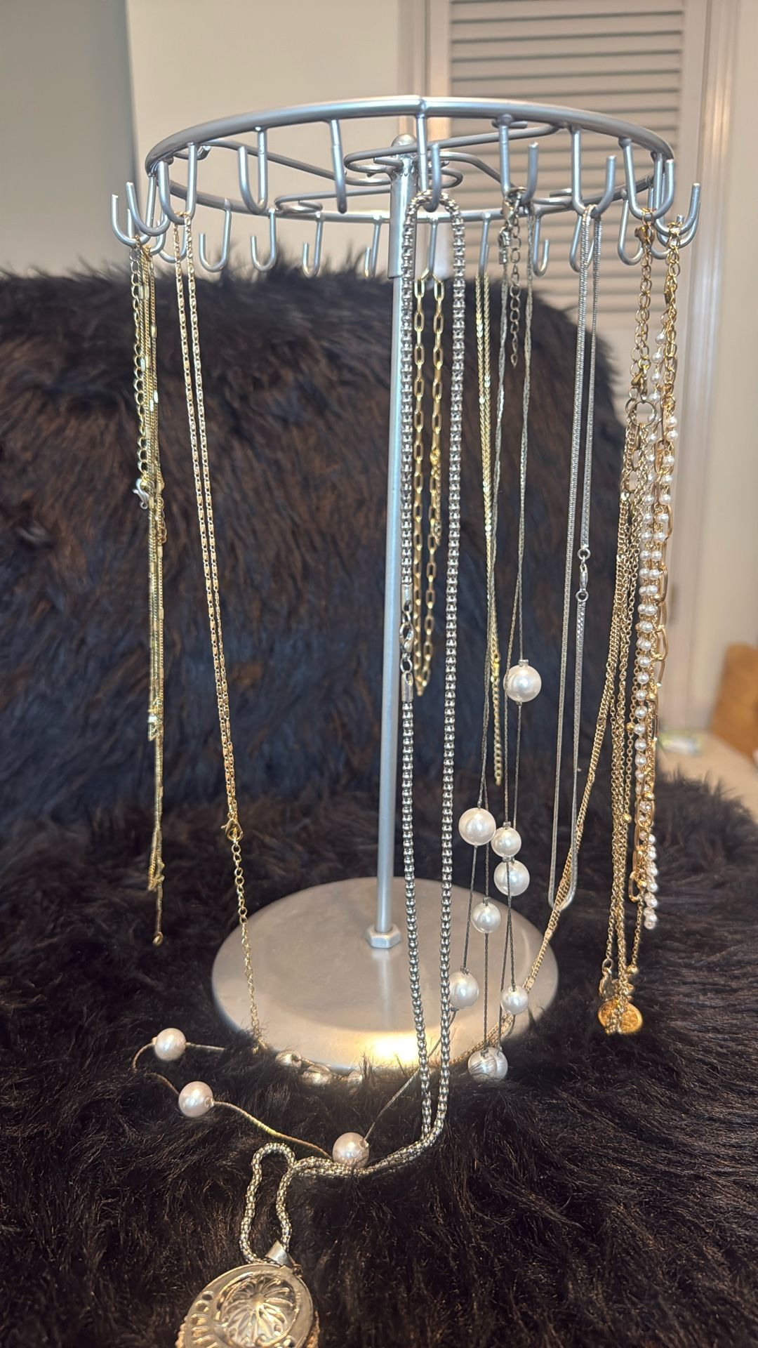 Necklace Holder