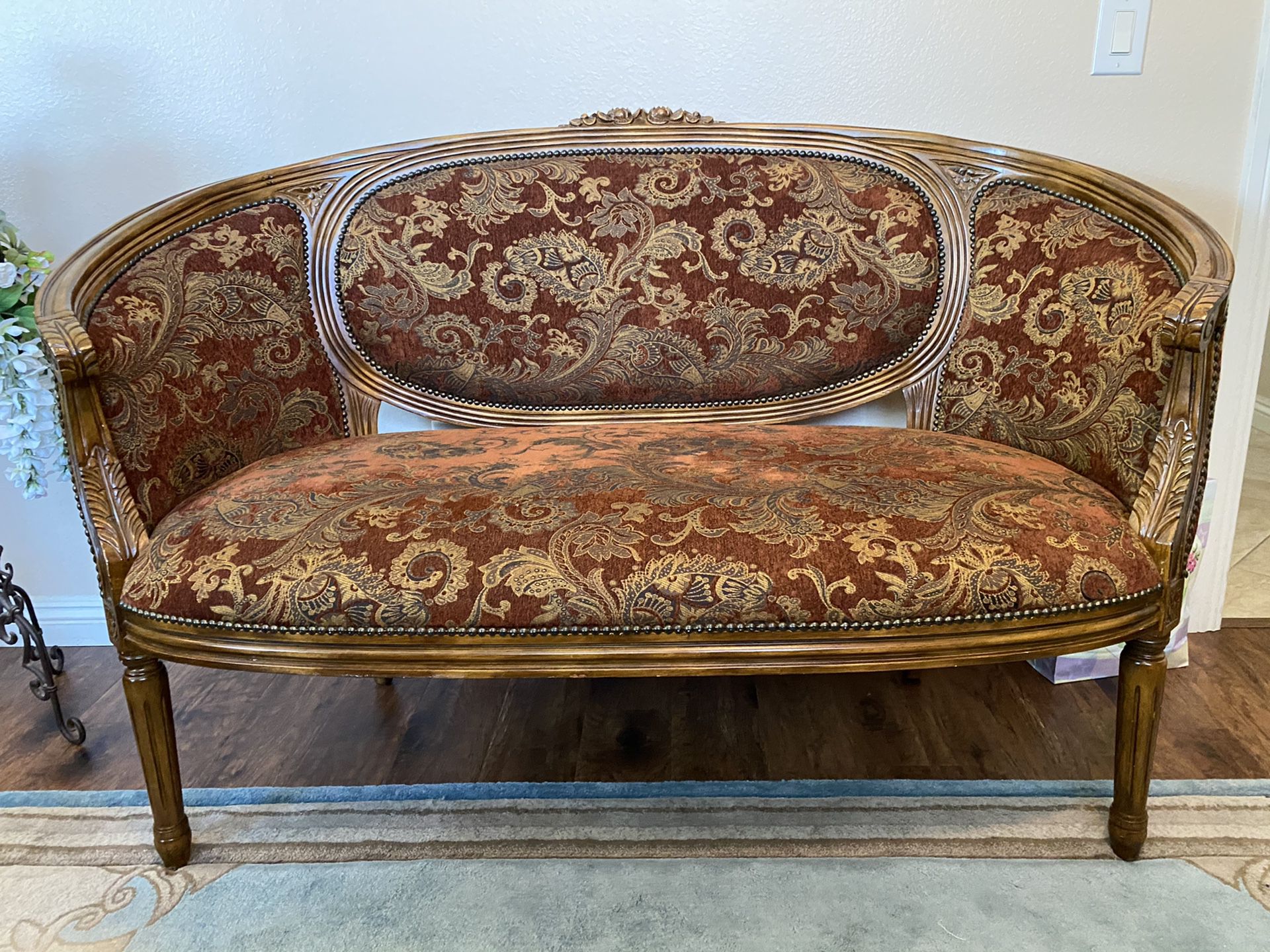 Like new Antique Sofa/Chair/Love Seat