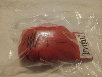 Everlast Mike Tyson Autographed glove