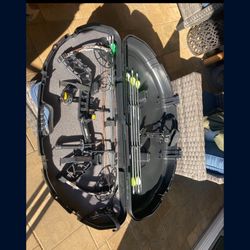 Bear Bow, Target, Neck Gator, Case, Hunting Quiver, Arrows.