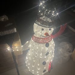 5 FT Outdoor Christmas Decorations Snowman with Broom & Built in 200 LED Lights