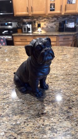 Bulldog statue.  9 inches tall
