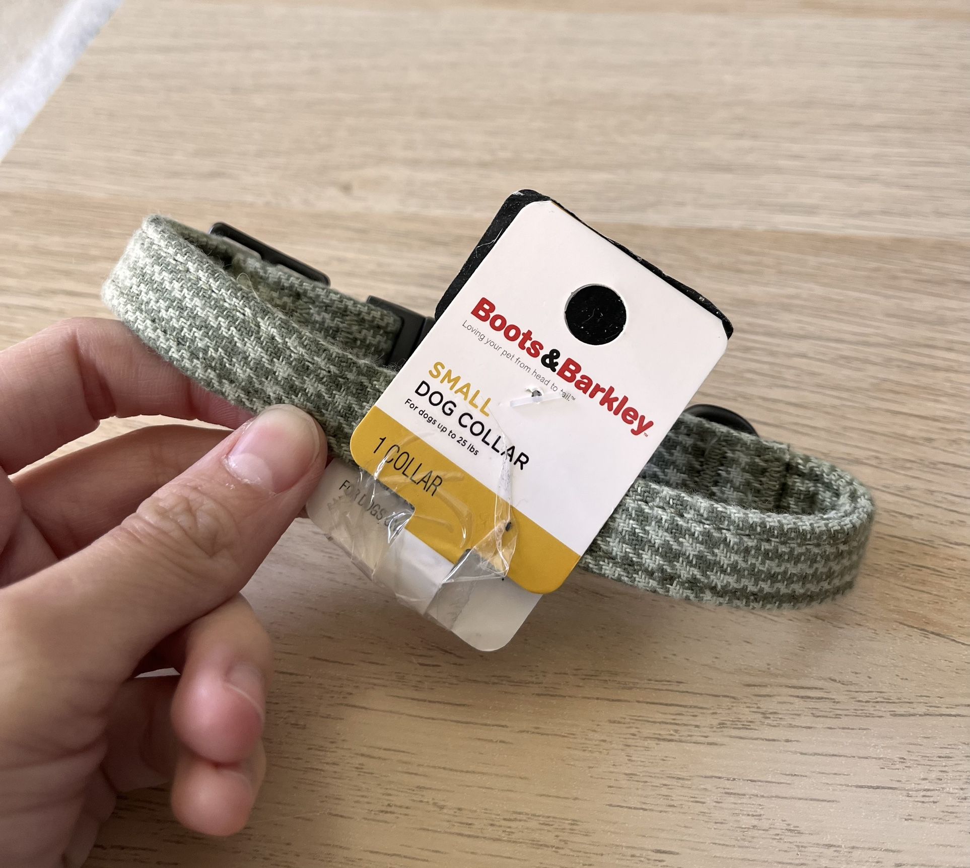 Boots Barkley Small Dog Collar Green for Sale in Walnut Creek