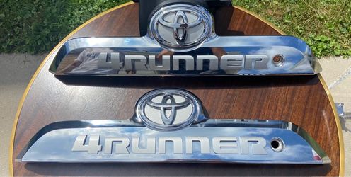 Toyota 4Runner Chrome Tailgate Emblems