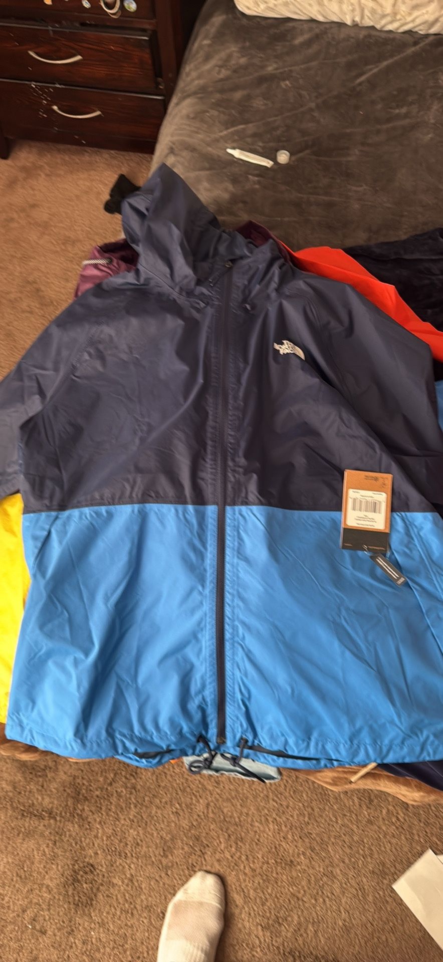 New With Tags The North Face Jackets 2xl