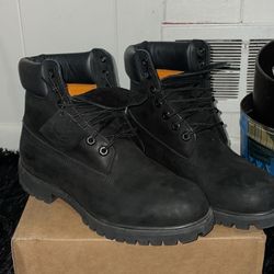 Mens 6” Classic Timberland Boots Sz 9