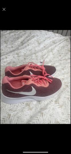 Women Nike Size 11