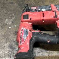 Milwaukee Nail Gun 