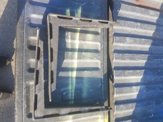 Truck bed rear bed brackets