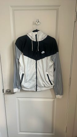 Nike Wind Breaker