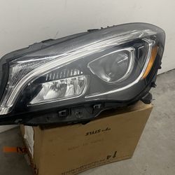 2017-2019 W117 CLA43 AMG MERCEDES BENZ HEADLIGHT LEFT DRIVER SIDE ORIGINAL FACTORY OEM FULL LED NO MODULES INCLUDED IN EXCELLENT SHAPE 