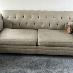 Free Living Spaces Couch 