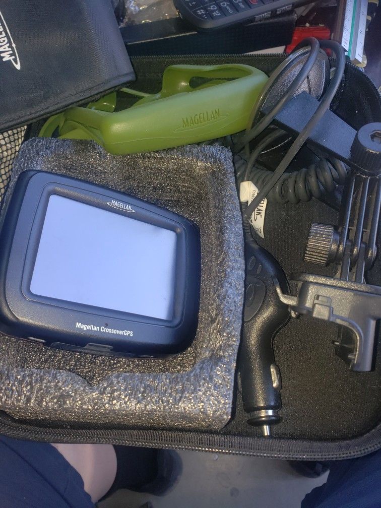 Magellon Crossover Gps