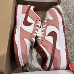 WOMENS 9.5 NIKE DUNK LOW RED STARDUST/RUGGED ORANGE