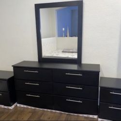 Dresser Whit Mirror And 2 Nightstands  - Cómoda Con Espejo Y 2 Mesitas De Noche 