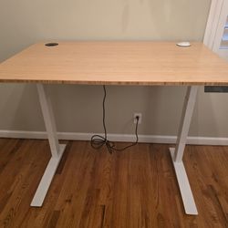 Fully Jarvis Herman Miller standing desk - like new
