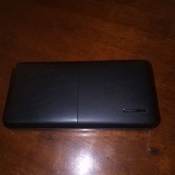 PORTABLE BATTERY CHARGER/ POWER BANK
