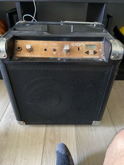 Bass / guitar amp Bluetooth connect
