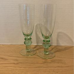 To Hand Blown Lime, Green Stemmed Champagne Glasses, 7“ X 2 1/4“ B12
