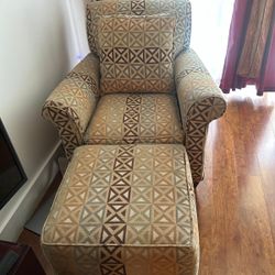 Arm Chair With Ottoman. Like New