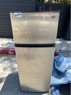 Sanyo Stainless Mini Fridge w/ Freezer – Works Great